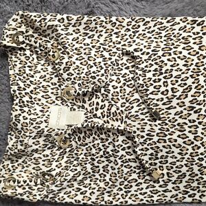 Chico’s Leopard Animal Print Gold Stretch Travel  Dolman Sleeve size 2 / Large